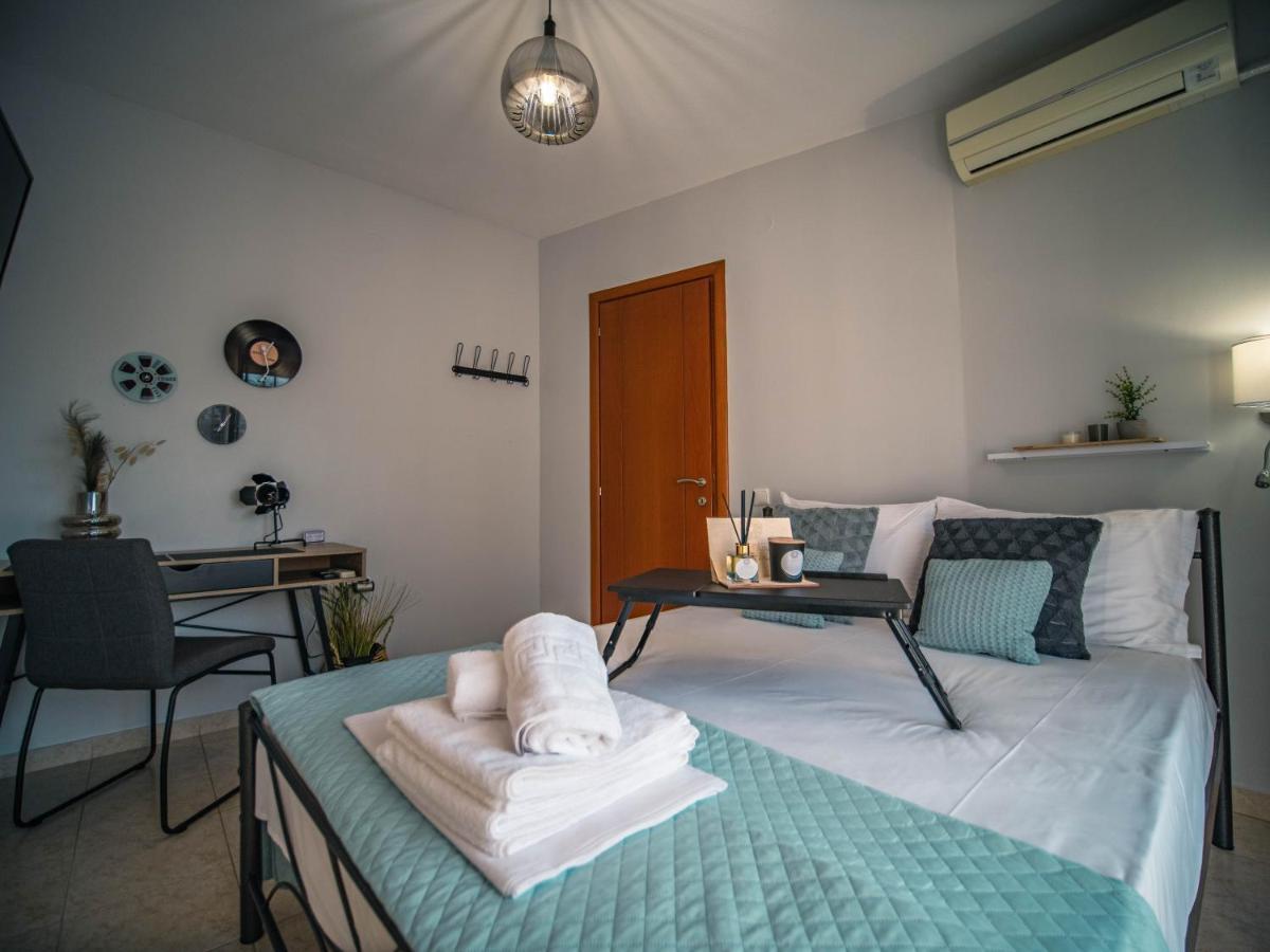 Menta Retro - Central Spot Apartments Volos Ngoại thất bức ảnh