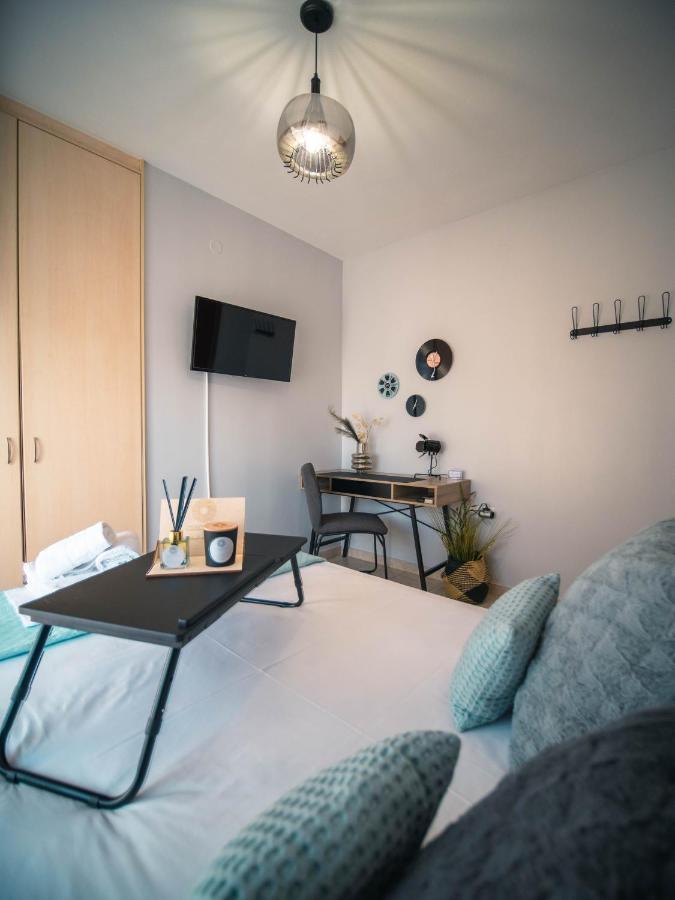 Menta Retro - Central Spot Apartments Volos Ngoại thất bức ảnh