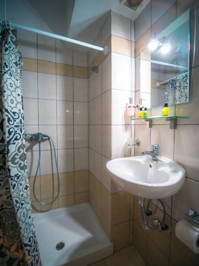 Menta Retro - Central Spot Apartments Volos Ngoại thất bức ảnh